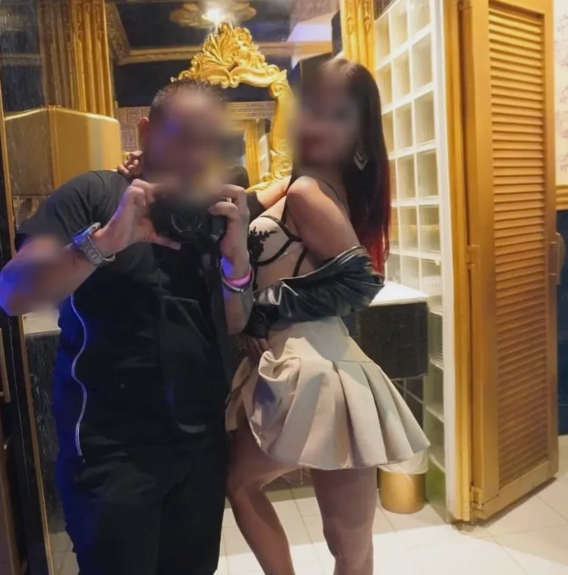 Emilia, 25