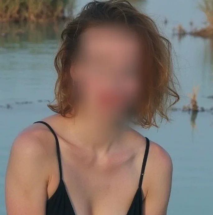 Hilda, 25