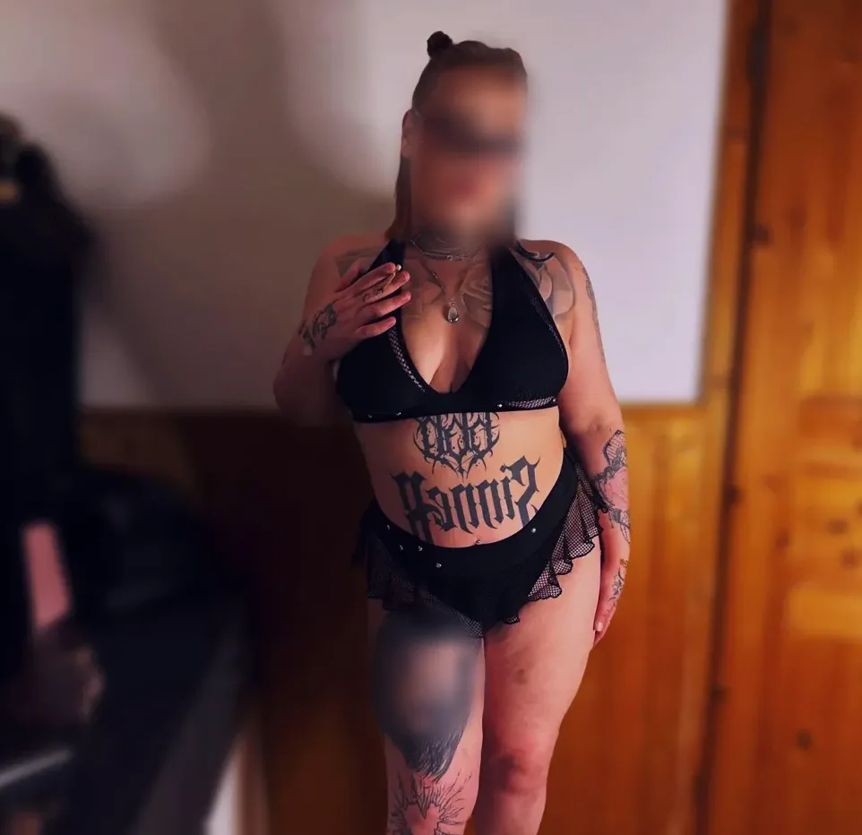 Molly, 26