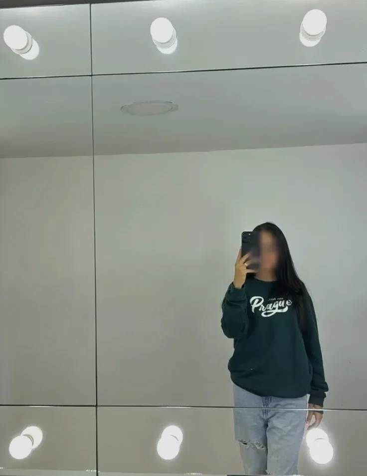 Nellie, 23